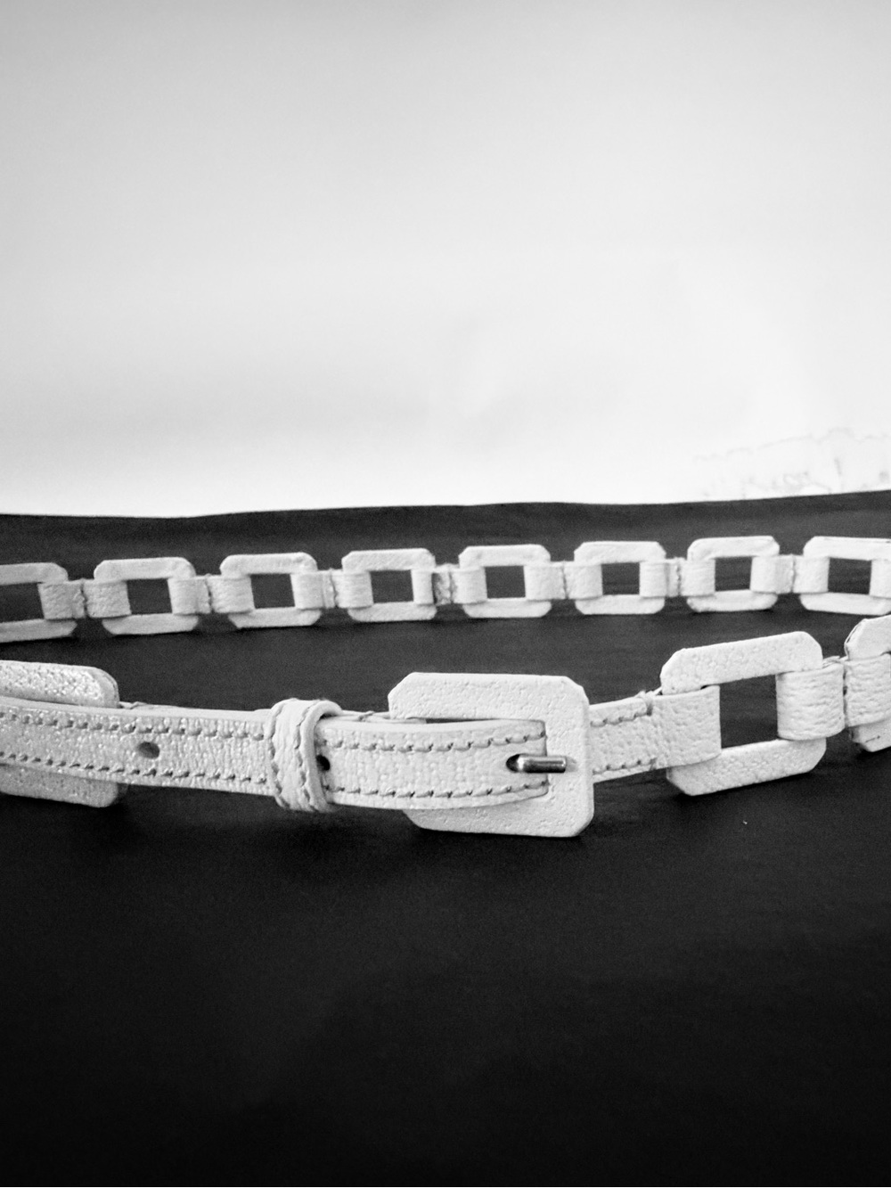 PRADA Women’s White Chain-Link Leather Belt
